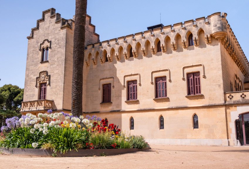 Castell Del Comte De Sicart, Spain
